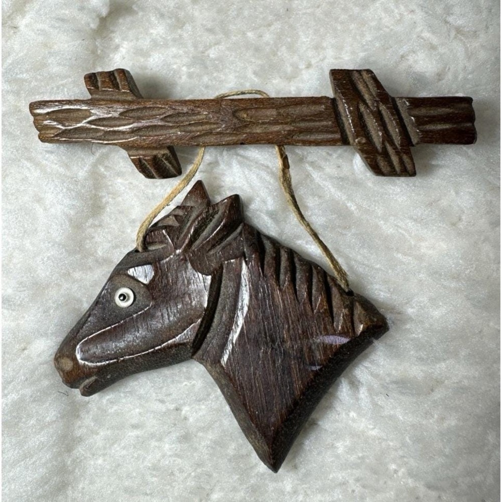 Vintage Carved Wooden Horse Head Equestrian Brooch Pin w. leather reins 2.5" **